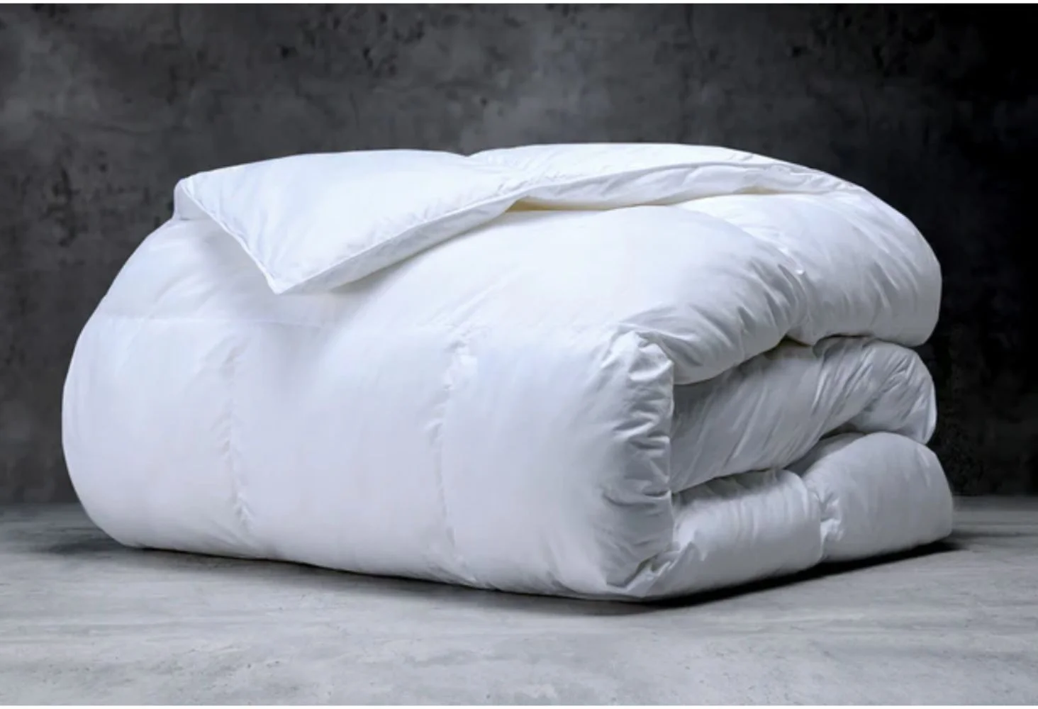 LUXOME ClimaSense Comforter