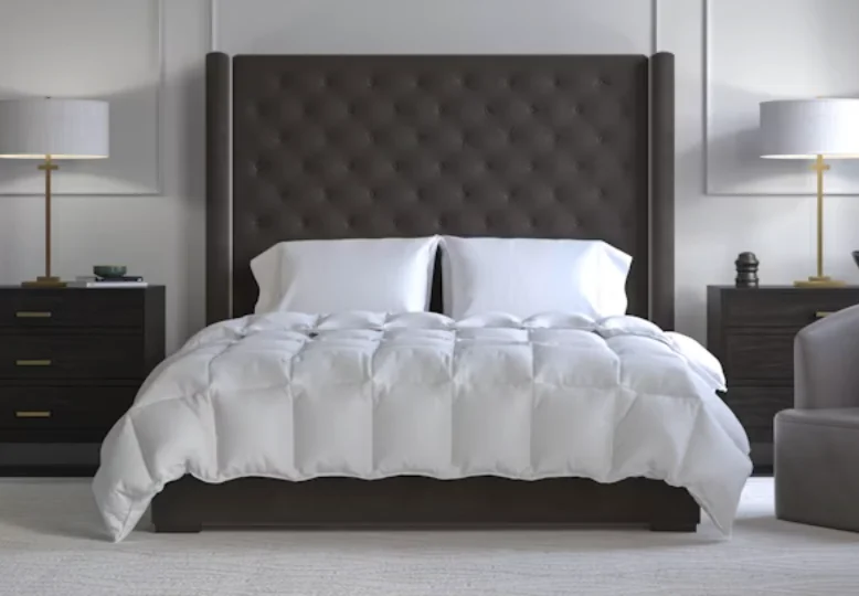 Saatva All-Year Down Alternative Comforter