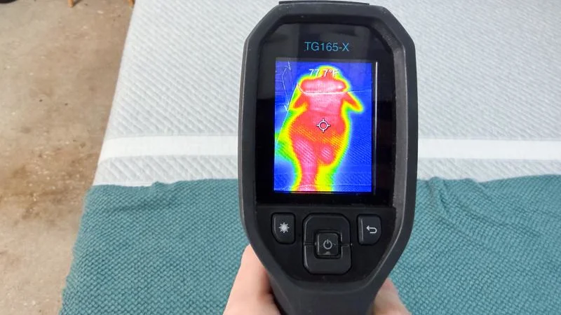 Thermal imaging of the Leesa Original Mattress after being rested on