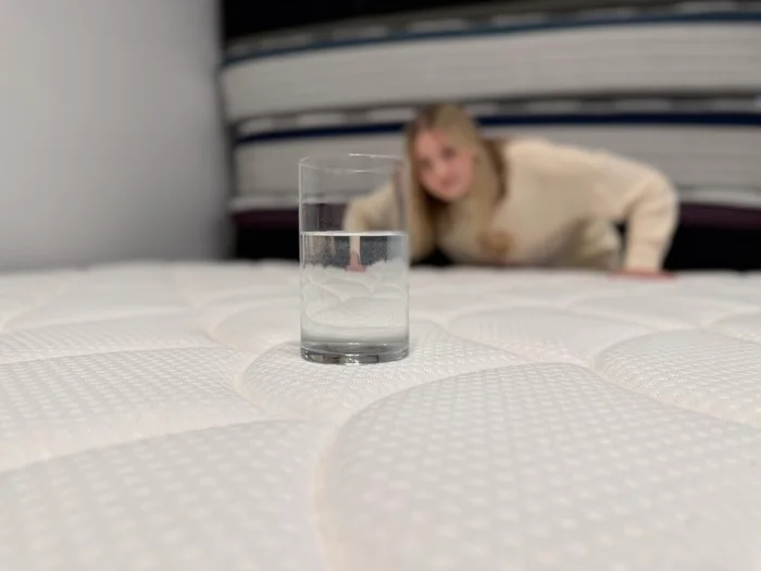 motion isolation dreamcloud classic hybrid mattress2