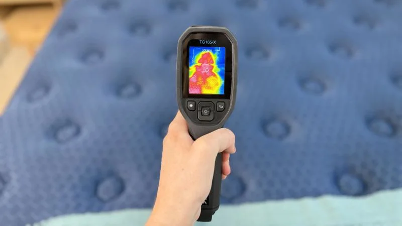 Thermal imaging of the Brooklyn Bedding Signature Hybrid Mattress after being rested on