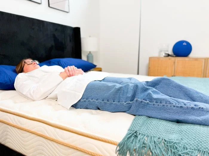 back sleeping on the saatva classic mattress 1
