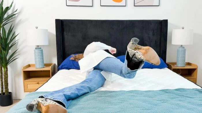 switch test on the titan core plus mattress 2