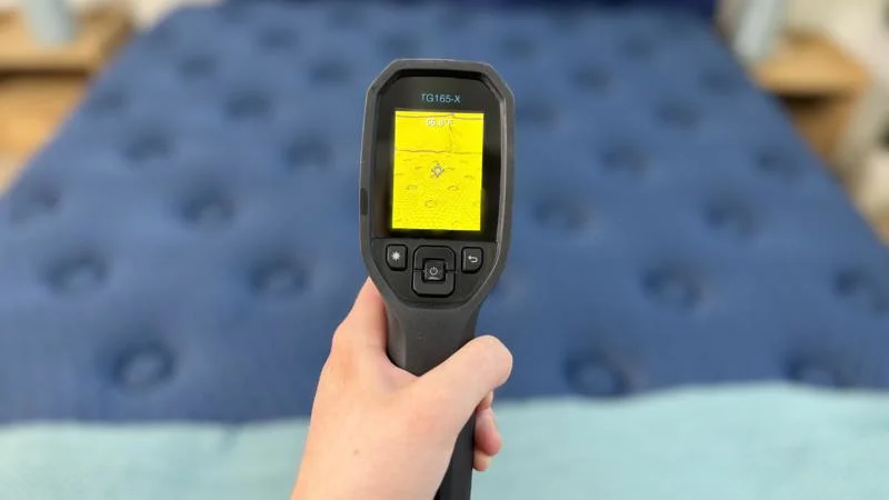 Thermal imaging of the Brooklyn Bedding Signature Hybrid Mattress before being rested on