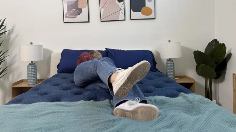 Switch test on the Brooklyn Bedding Signature Hybrid Mattress
